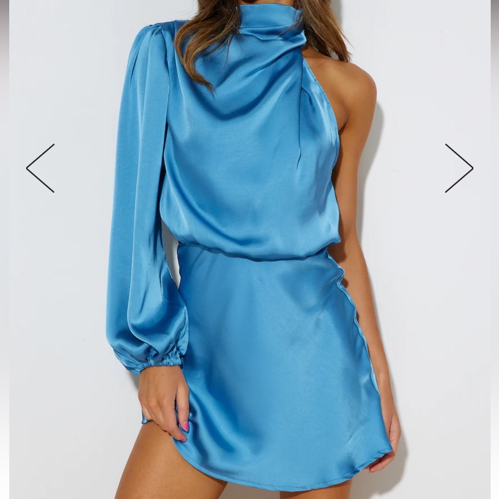 Hello Molly Dress. Size M. New with tags